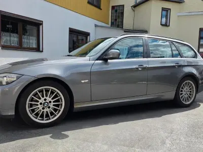 Gebraucht BMW 318 143 PS (105 kW) 2010 Schwarz Kombi