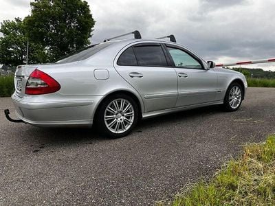 Gebraucht Mercedes E350 272 PS (200 kW) 2006 Silber Limousine