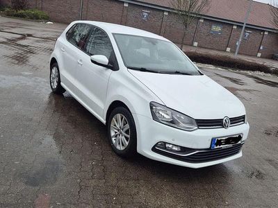 Gebraucht VW Polo Comfortline 60 PS (44 kW) 2015 Weiß Kleinwagen