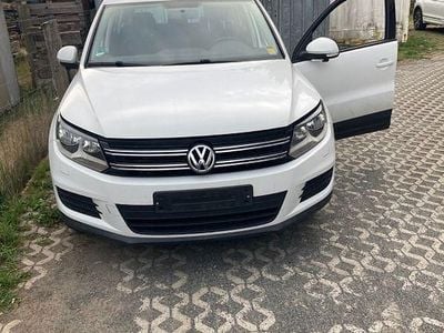 Weiß Gebraucht 2014 VW Tiguan Sportline SUV | 9.400 € (Guter Preis)