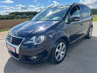 VW Touran Cross