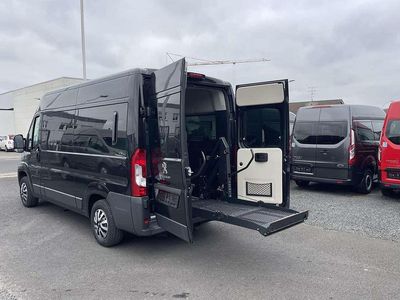 Schwarz Gebraucht 2017 Peugeot Boxer Van | 29.900 €