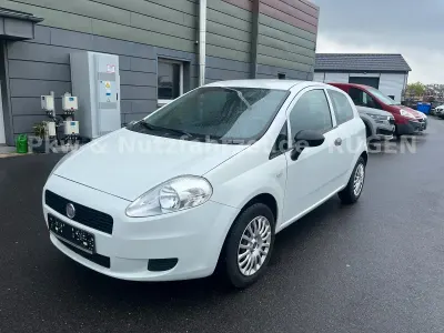 Gebraucht Fiat Punto Pop 69 PS (50 kW) 2012 Weiß Kleinwagen