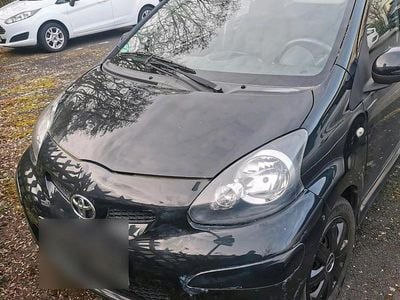 Gebraucht Toyota Aygo 68 PS (50 kW) 2009 Schwarz Kleinwagen