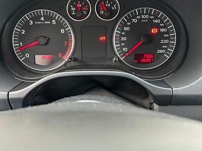 Gebraucht Audi A3 91 PS (66 kW) 2004 Silber Kleinwagen