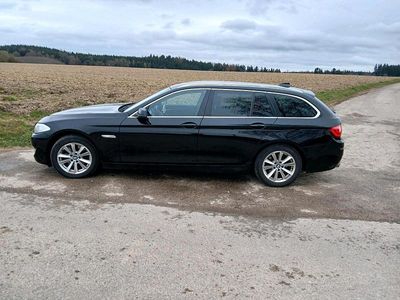 Gebraucht BMW 520 184 PS (135 kW) 2011 Schwarz Kombi