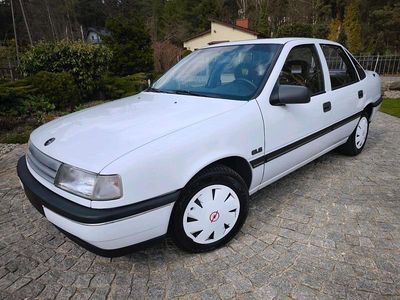 Usata Opel Vectra 90 CV (66 kW) 1992 Bianco Berlina