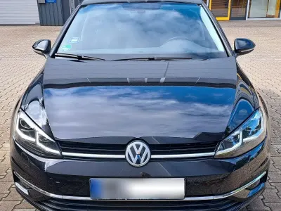 Gebraucht VW Golf VII United 150 PS (110 kW) 2020 Schwarz Kombi
