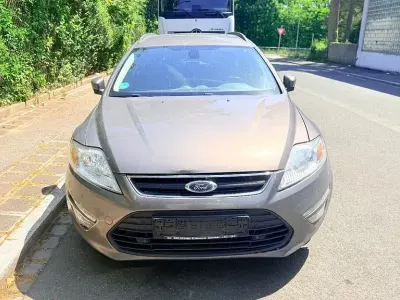 Gebraucht Ford Mondeo 140 PS (102 kW) 2014 Grau Limousine