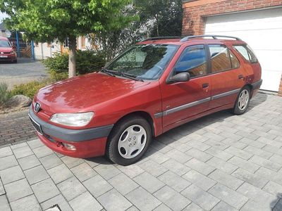 Peugeot 306