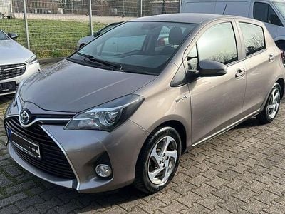 Gebraucht Toyota Yaris Comfort 69 PS (50 kW) 2014 Braun Kleinwagen