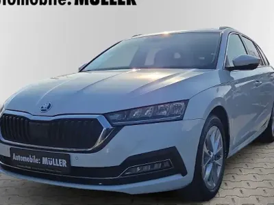 Używany Skoda Octavia Style 116 KM (85 kW) 2022 Biały Kombi