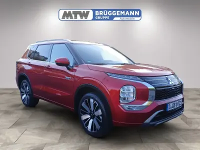 Neu Mitsubishi Outlander P-HEV Intro Edition 306 PS (225 kW) 2025 Rot SUV