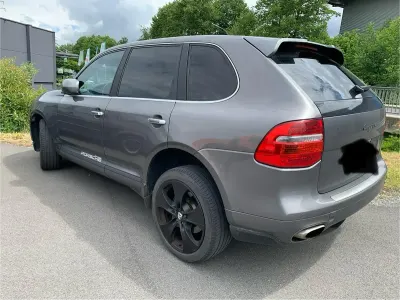 Gebraucht Porsche Cayenne 240 PS (176 kW) 2009 Grau SUV