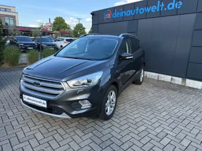 Gebraucht Ford Kuga 120 PS (88 kW) 2017 Grau SUV