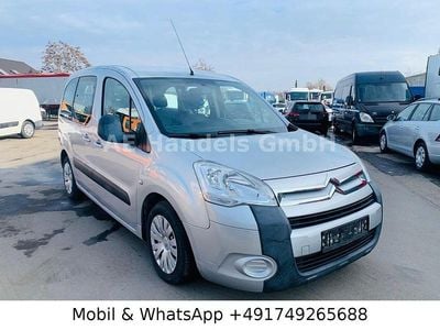 Grau Gebraucht 2010 Citroën Berlingo Van / Kleinbus | 2.290 € (Guter Preis)