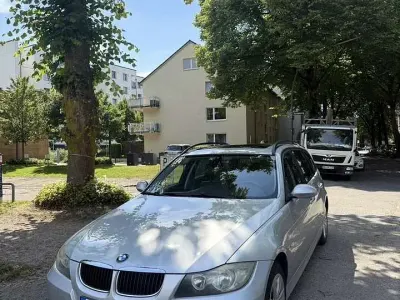Gebraucht BMW 320 150 PS (110 kW) 2007 Grau Kombi