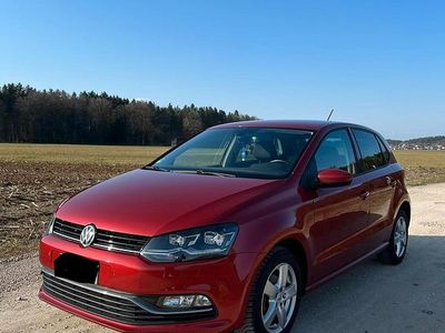 Gebraucht VW Polo 90 PS (66 kW) 2015 Rot Kleinwagen