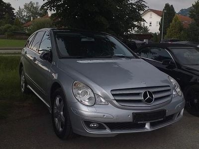 Mercedes R320