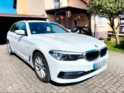 Używany BMW 530 Sport Line 252 KM (185 kW) 2018 Biały Kombi