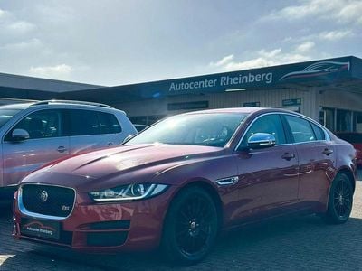 Gebraucht Jaguar XE Portfolio 163 PS (119 kW) 2015 Weinrot Limousine