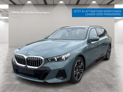 Gebraucht BMW 520 M Sport 197 PS (144 kW) 2025 Grün Kombi