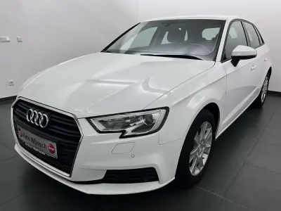 Używany Audi A3 Comfort 150 KM (110 kW) 2020 Biały Sedan/Limuzyna