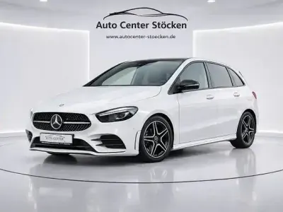 Gebraucht Mercedes B180 AMG line 205 PS (150 kW) 2019 Weiß Van / Kleinbus