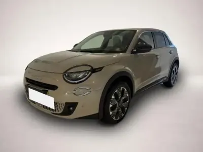 Neu Fiat 600 La Prima 110 PS (80 kW) 2025 Manufacturer SUV