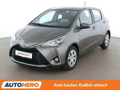 Gebraucht Toyota Yaris Hybrid 101 PS (74 kW) 2020 Grau Limousine