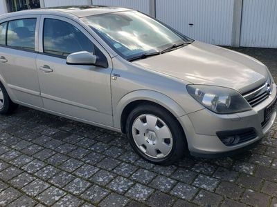 gebraucht Opel Astra 1.9 CDTI Cosmo 74kW