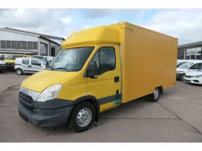 Gebraucht Iveco Daily 106 PS (77 kW) 2012 Gelb (metallic) Van