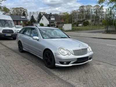 Second-hand Mercedes C200