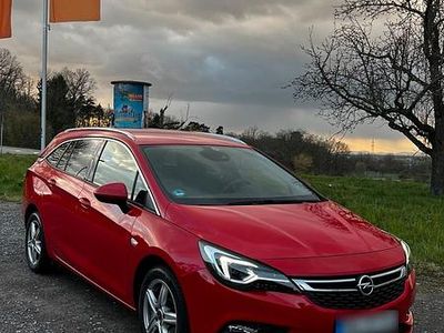 Gebraucht Opel Astra Innovation 125 PS (91 kW) 2019 Rot Kombi