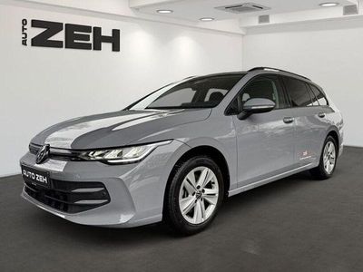 Mondsteingrau Gebraucht 2024 VW Golf VIII Life Kombi | 29.450 € (Fairer Preis)