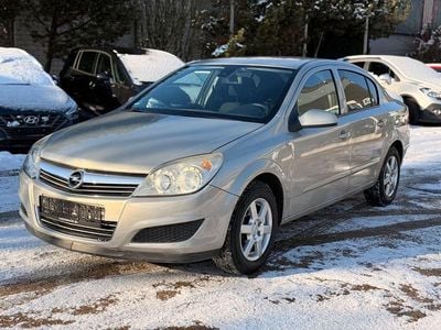 Usata Opel Astra Edition 116 CV (85 kW) 2009 Beige Berlina