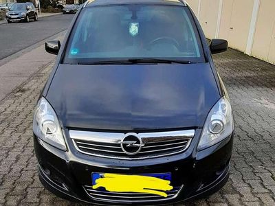 Schwarz Gebraucht 2012 Opel Zafira Family Van / Kleinbus | 2.599 € (Fairer Preis)