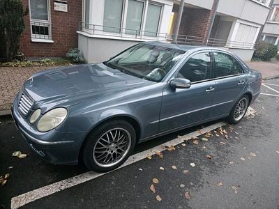 Mercedes E240
