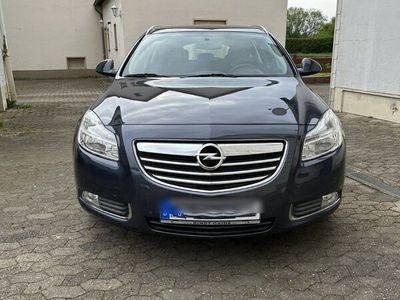 gebraucht Opel Insignia sports tourer TÜV + SERVES NEU
