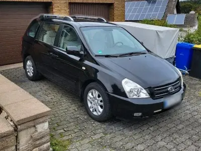 Gebraucht Kia Carnival 185 PS (136 kW) 2007 Schwarz Van / Kleinbus