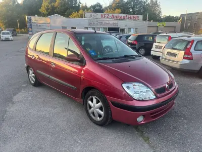 Gebraucht Renault Scénic 107 PS (78 kW) 2000 Rot Van / Kleinbus