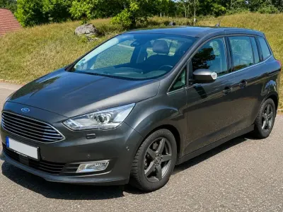 Gebraucht Ford Grand C-Max Titanium 150 PS (110 kW) 2018 Grau Van / Kleinbus
