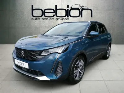 Gebraucht Peugeot 3008 Allure 224 PS (164 kW) 2021 Metfa celebes blau SUV