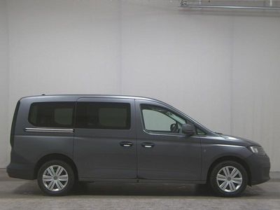 Grau Gebraucht 2022 VW Caddy Maxi Sound Van / Kleinbus | 19.280 € (Guter Preis)