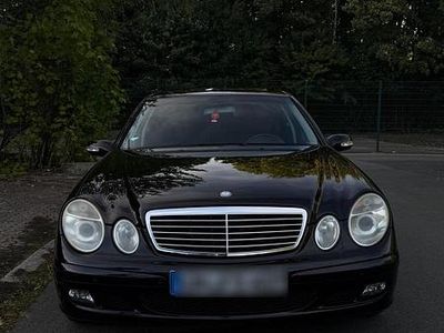 Mercedes E200