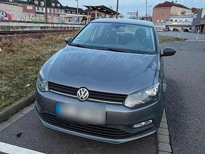 Gebraucht VW Polo Comfortline 69 PS (50 kW) 2014 Grau Kleinwagen