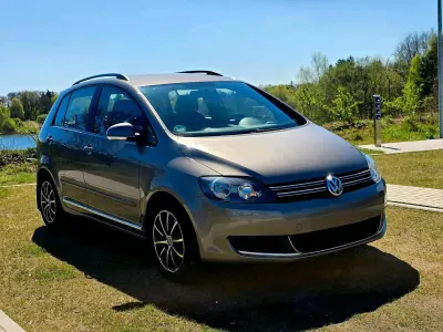 Usata VW Golf VI 105 CV (77 kW) 2010 Marrone Utilitaria