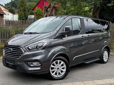 Gebraucht Ford Tourneo Titanium 170 PS (125 kW) 2019 Magneticgrau metallic Van / Kleinbus