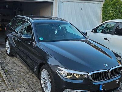 Gebraucht BMW 520 Luxury Line 190 PS (139 kW) 2018 Grau Kombi