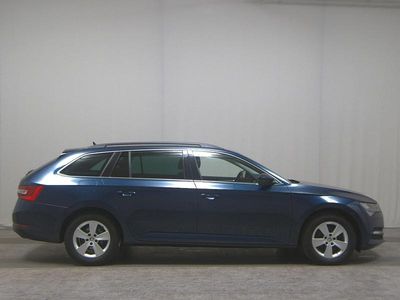 Gebraucht Skoda Superb Ambition 150 PS (110 kW) 2022 Blau Kombi